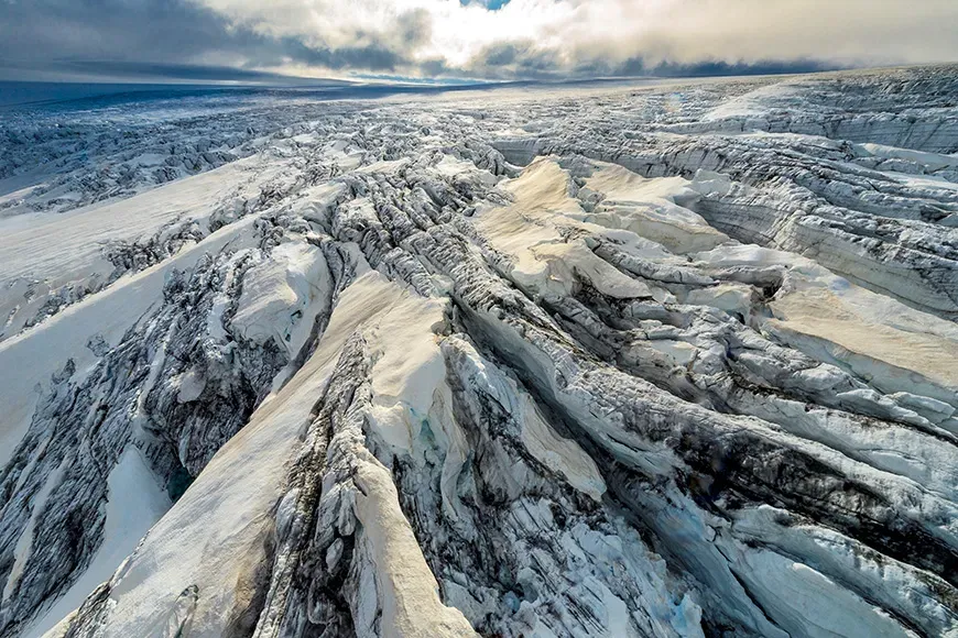 Vatnajökull national park - dynamic nature of fire and ice